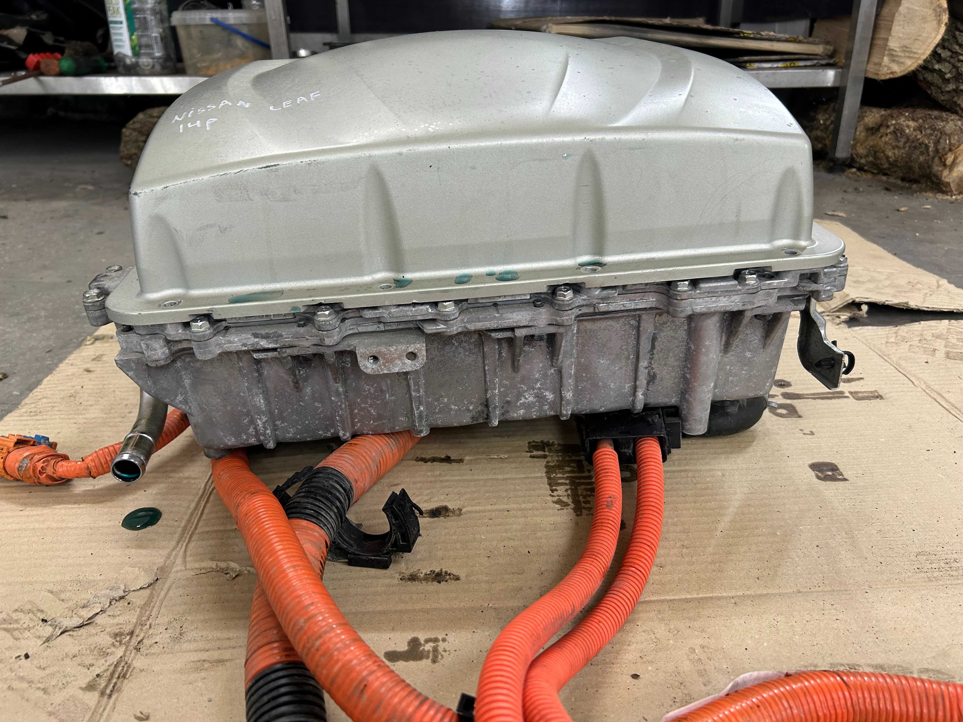 Зарядное устройство Nissan Leaf 2011 - 2017, 292C0-3NF7B