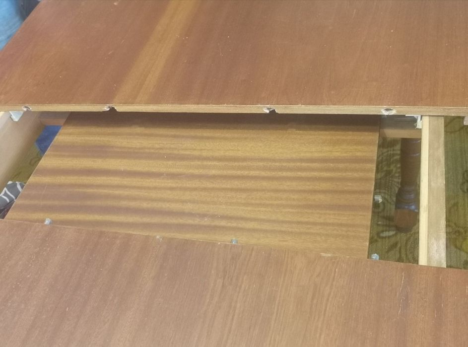 Розкладний стіл продаю