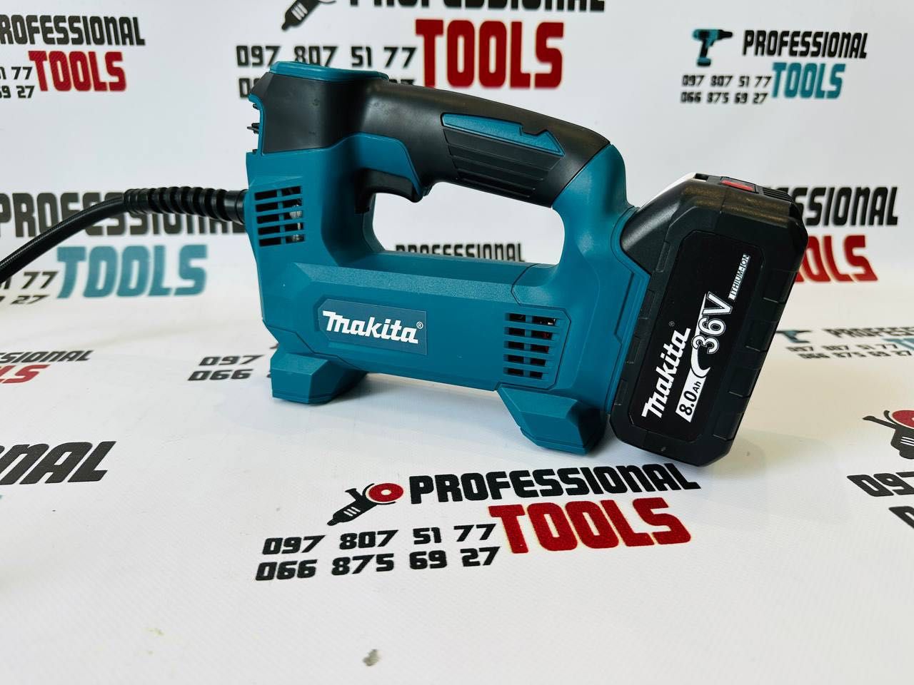 Потужний акумуляторний насос АВТО Компресор Makita DMP180 10,3 Бар