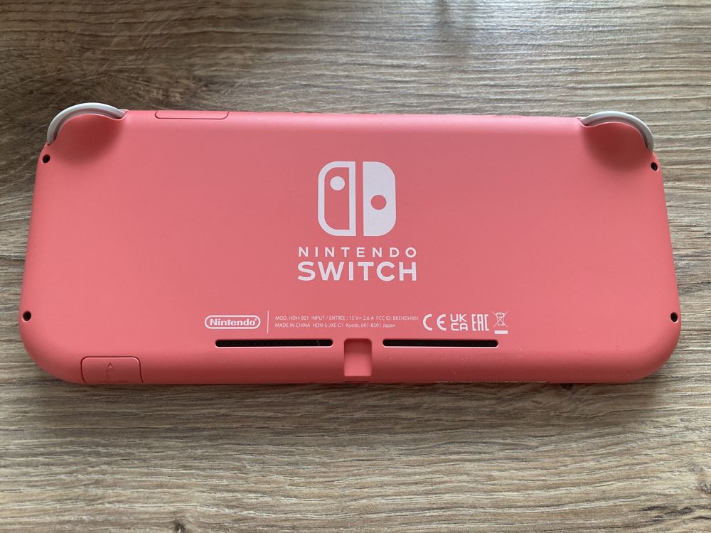 Nintendo Switch Lite в чудовому стані