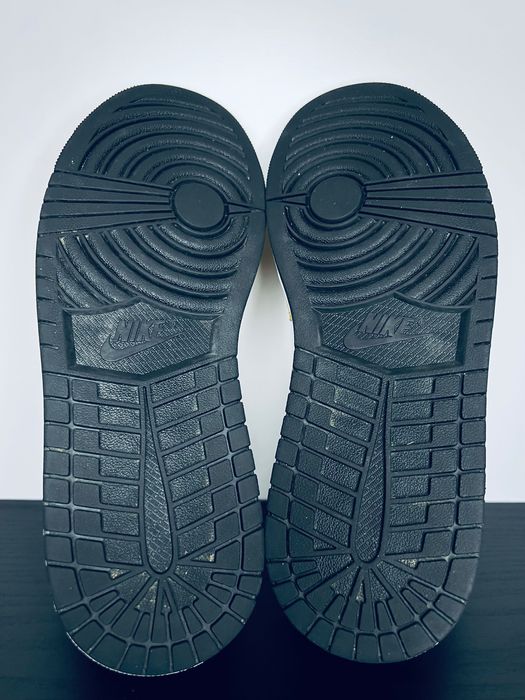 Кросівки Air Jordan 1 Mid 42.5 27см