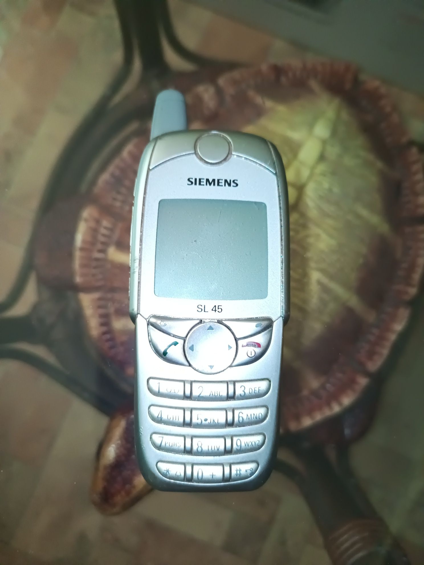 Продам мобильный телефон Сименс SL45