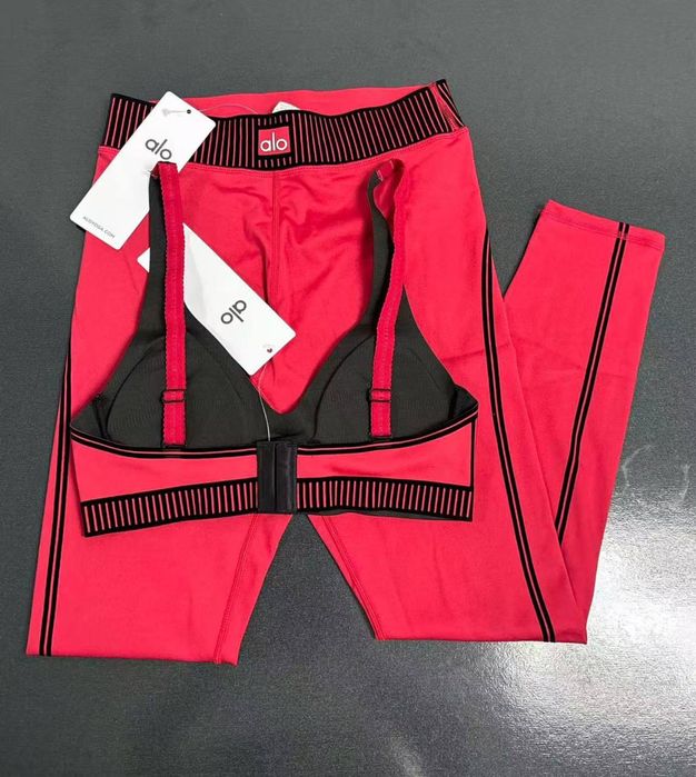 Костюм ало йога alo yoga розмір S