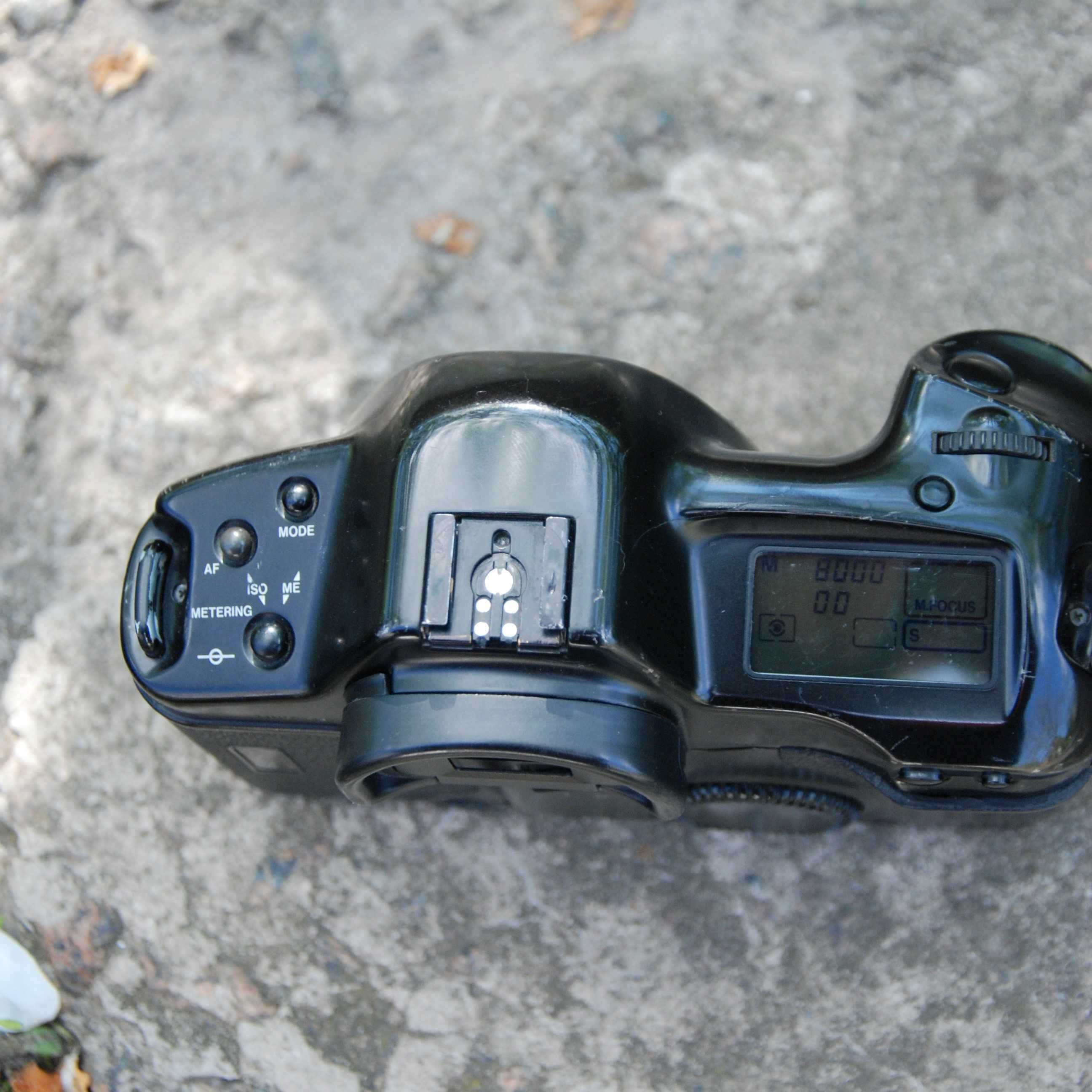 Плівковий дзеркальний професійний фотоапарат Canon EOS 1 (n, v) 2cr5