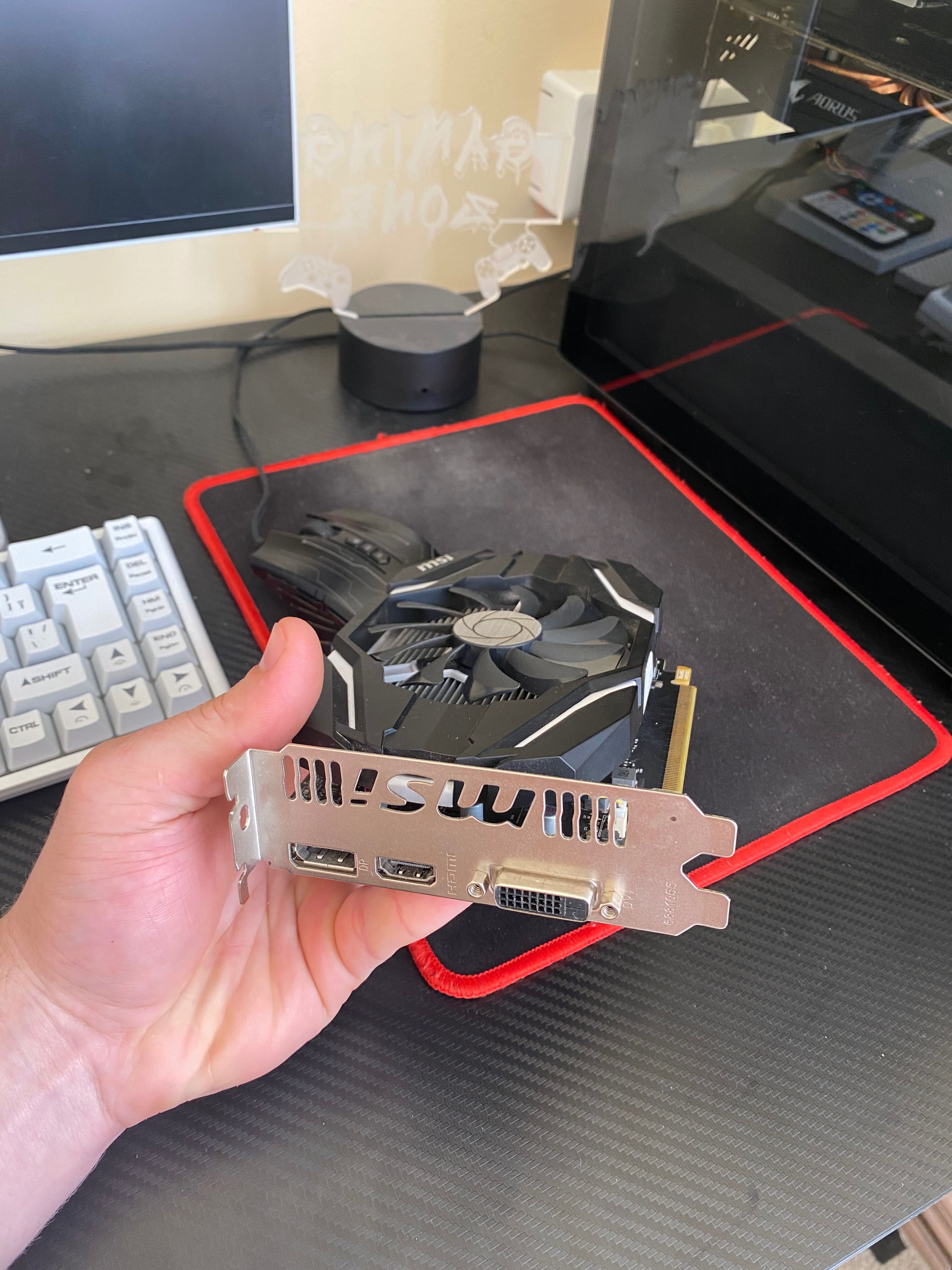 GeForce GTX 1050Ti (MS-V809) 4GB DDR5 PCI-E Karta graficzna MSI nVIDIA
