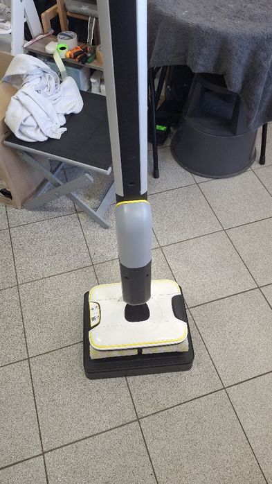 mop elektryczny karcher fc 7 cordless z podświetleniem (33)