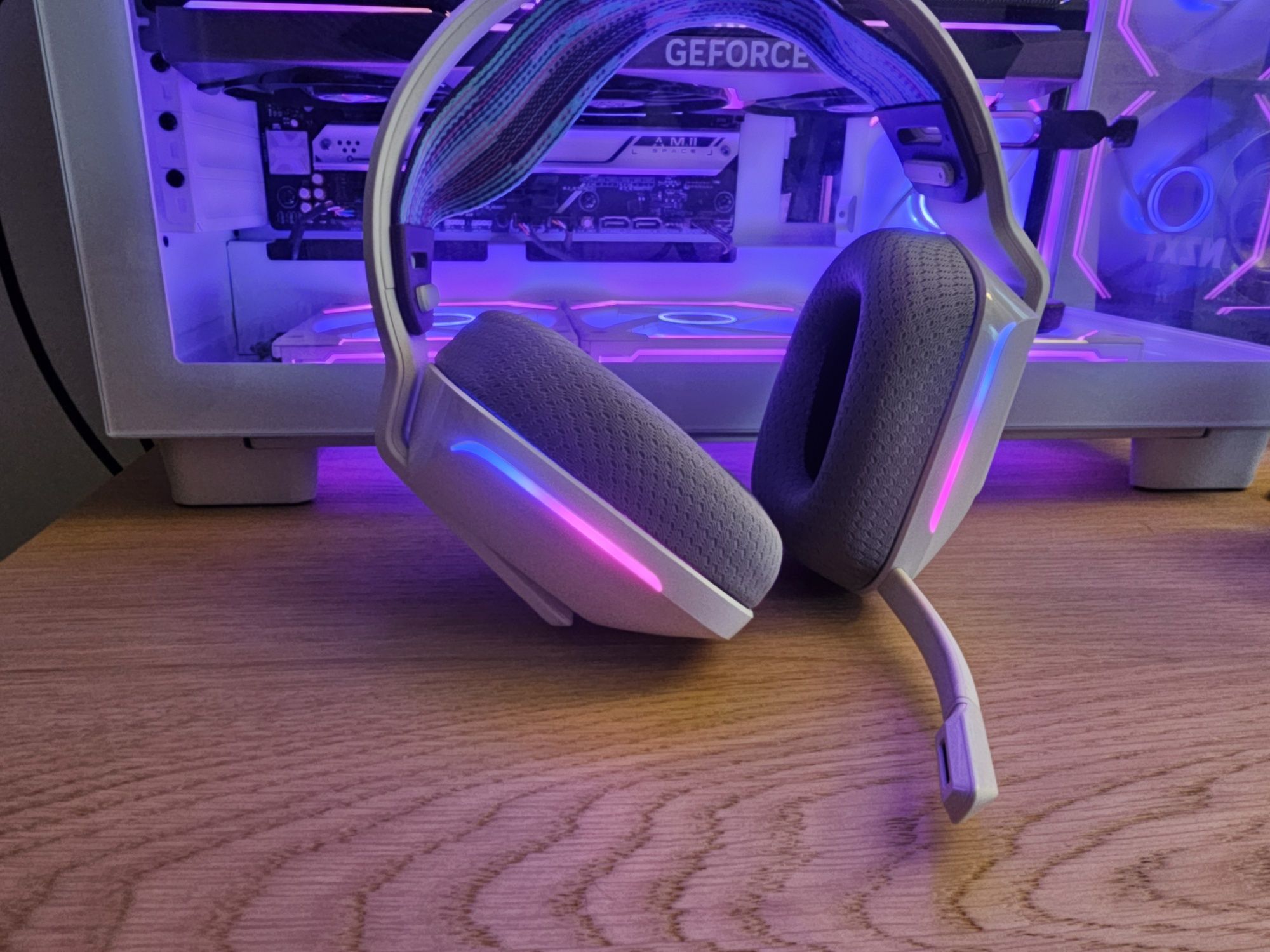 Słuchawki Logitech G733