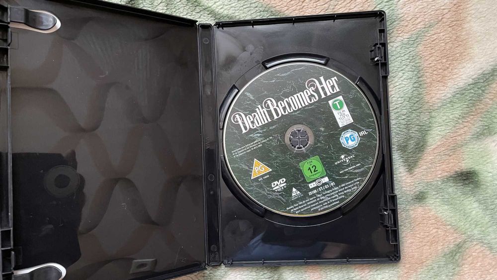 Ze śmiercią jej do twarzy DVD