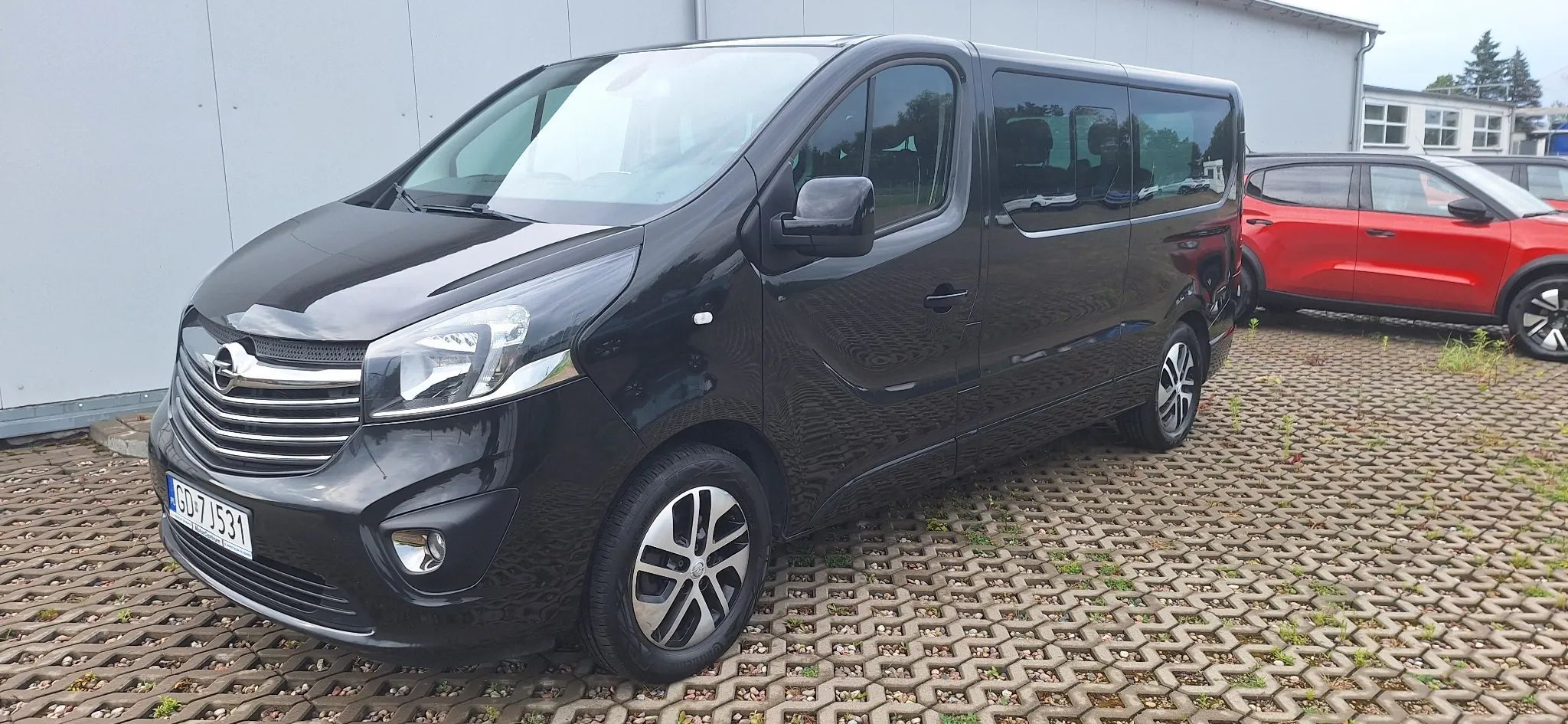 Opel Vivaro W najlepszej wersji, z polskiego salonu prywatny zadbany VIVARO TOURER