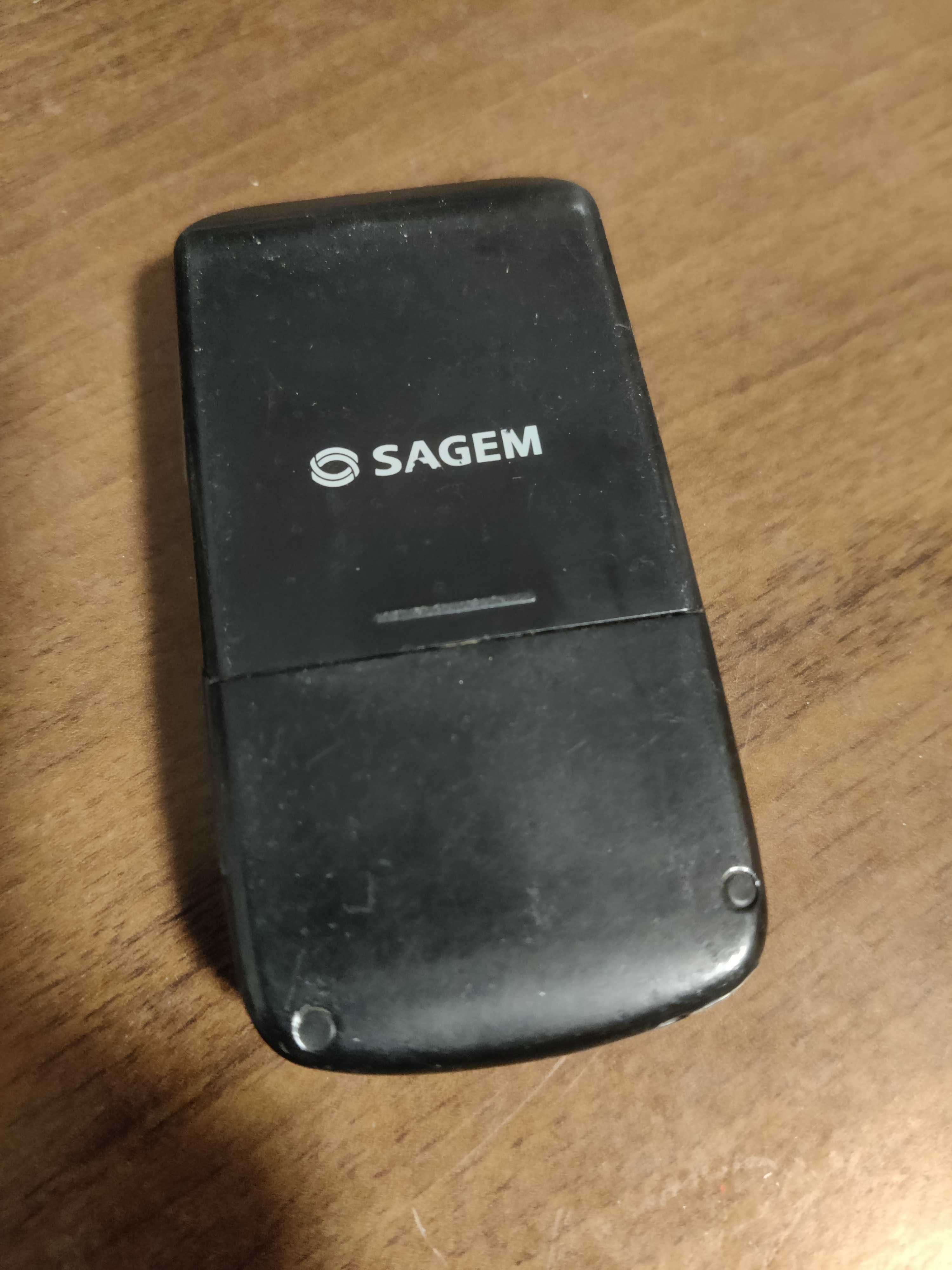 Telefon Sagem my411C  z klapką