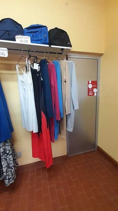 Vendo lote 50 peças roupa sortidas