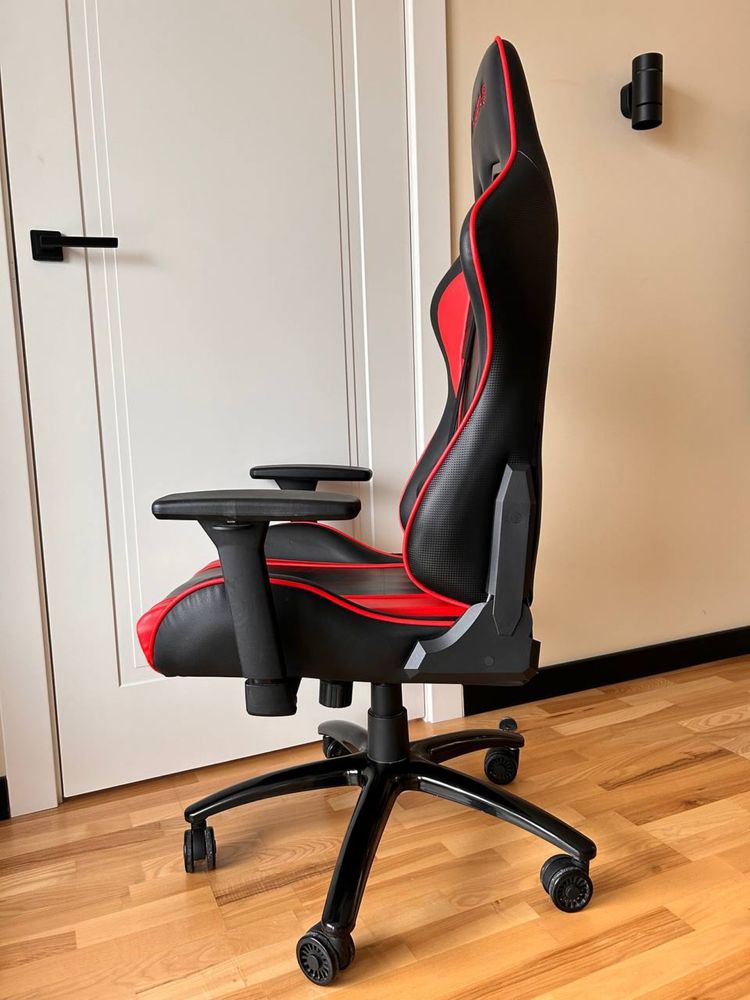 Ігрове крісло GamerPro