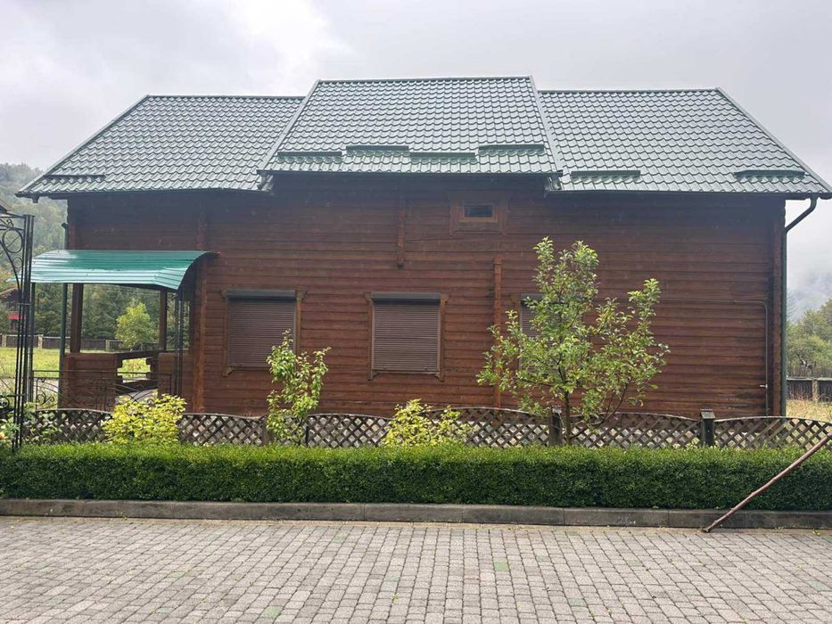 Затишний еко - зруб з масиву екологічно чистої карпатської смереки