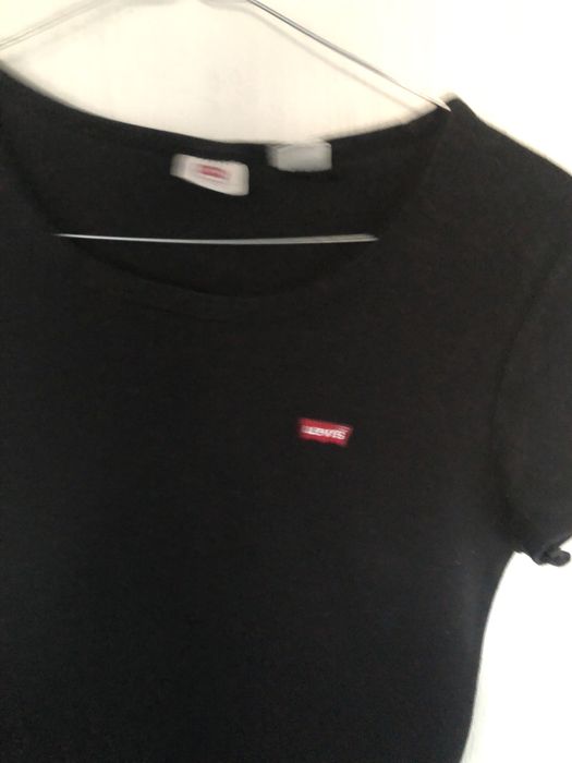 Czarna bawelniana kosxulka levis damska w bdb stanie super modna