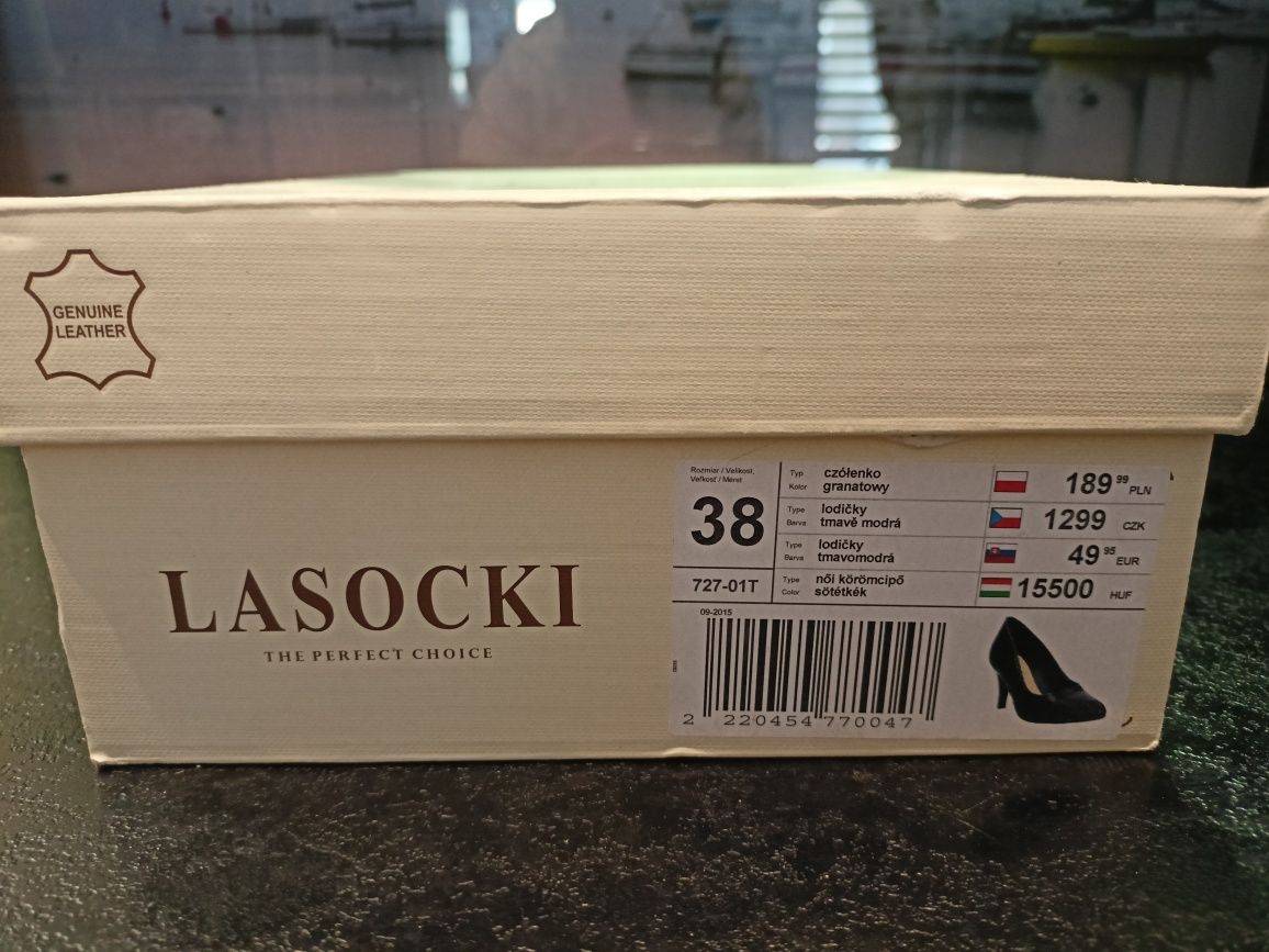 Buty szpilki Lasocki granatowe