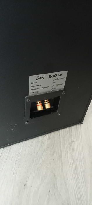 Kolumny D&K 200 . / Polaris