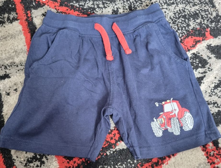 Krótkie spodenki