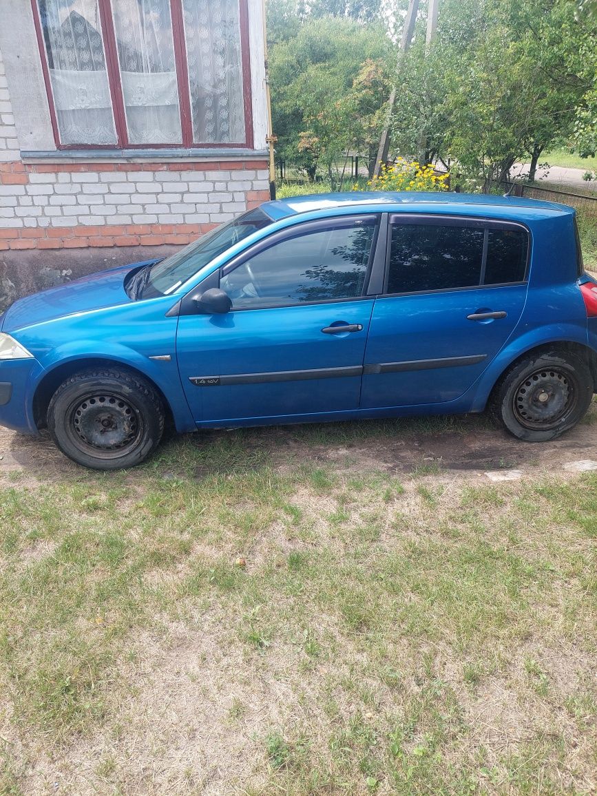 Продам Реном Менан 2