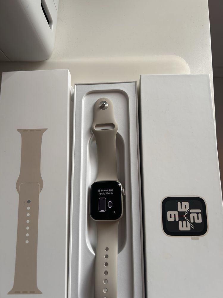 Apple Watch SE (2nd Gen) 40mm