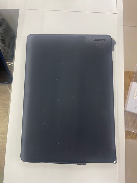 Накладка Laut для MacBook 13 ‘ Pro