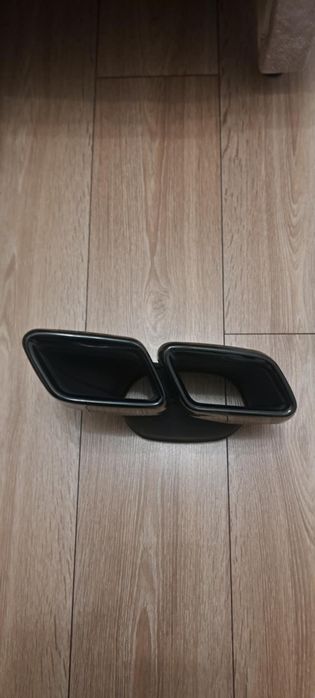 Końcówki wydechu Mercedes W205 W222 63 czarne AMG