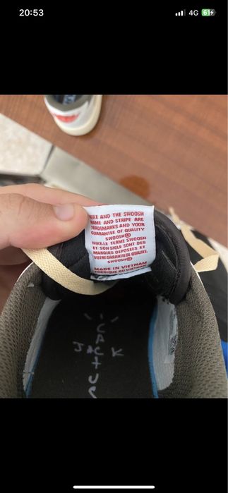 Nike air jordan Travis Scott