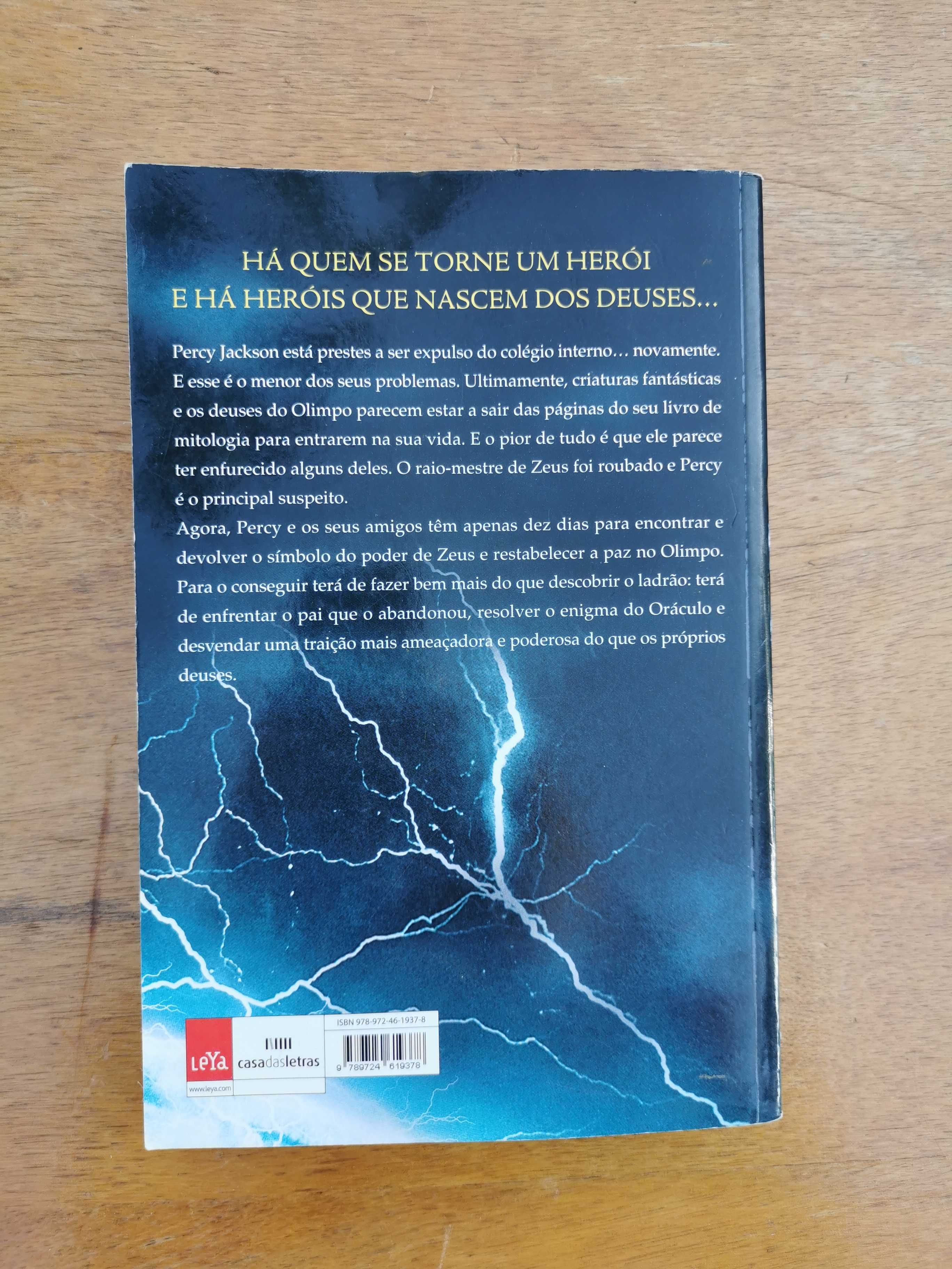 Livro Percy Jackson e os Ladrões do Olimpo