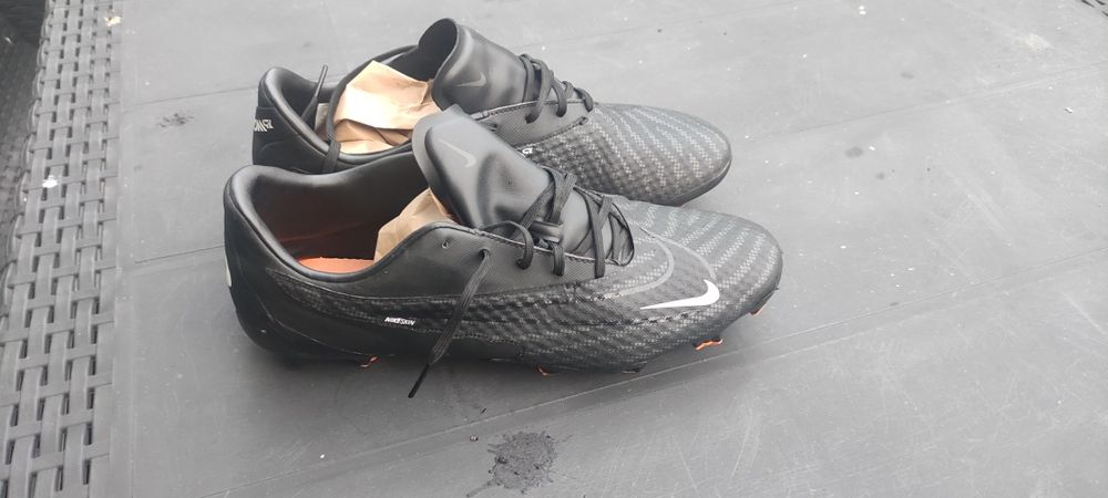 Używane korki Nike Phantom Gx Academy Fg roz. 44 pobranie