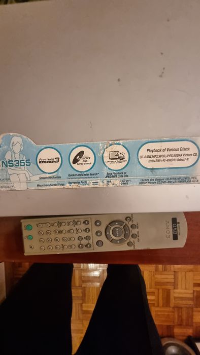 DVD Sony NS355 com comando de origem (RETRO)