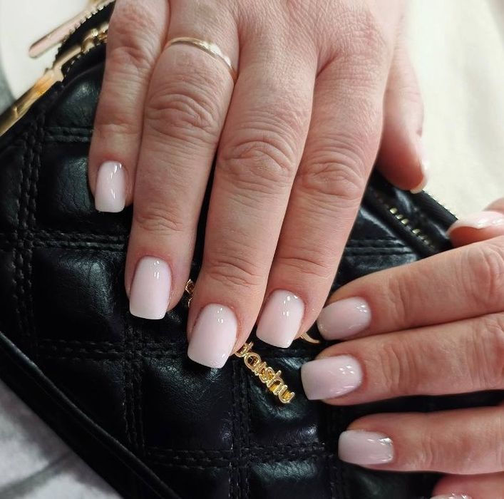 Манікюр, педикюр