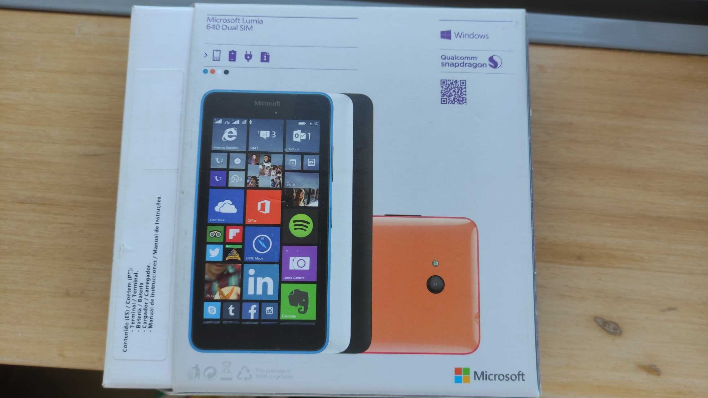 Nokia / MIcrosoft Lumia 640 DS - Completo em caixa