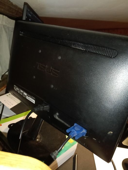 Monitor Asus VS197 VGA 18.5p