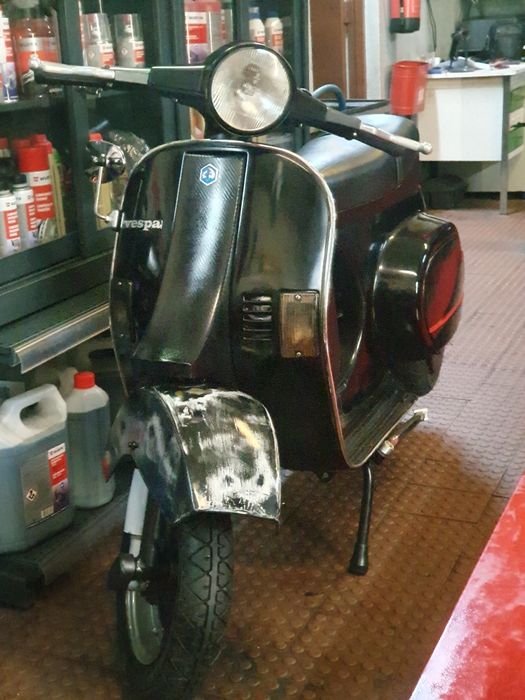 Motorizada  vespa