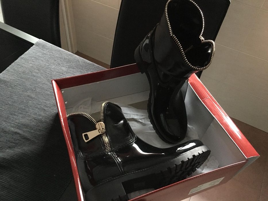 Botas