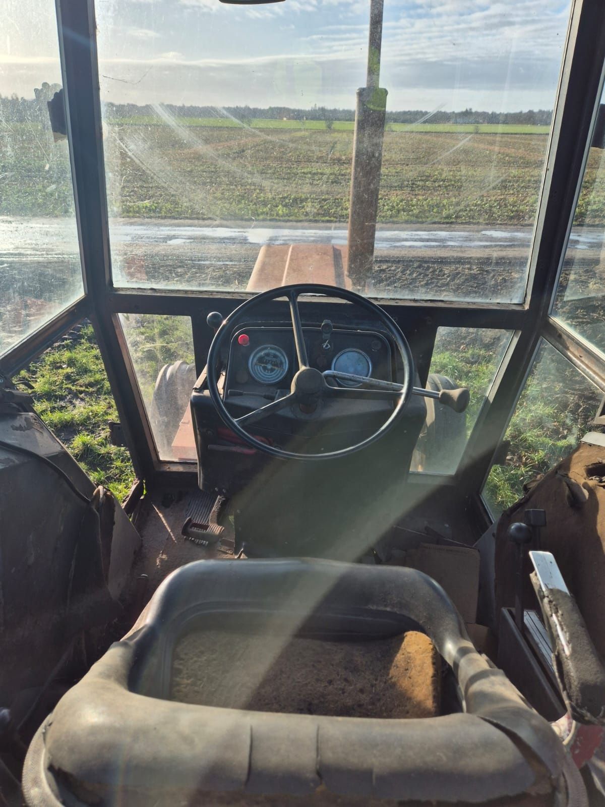 International 844 S case