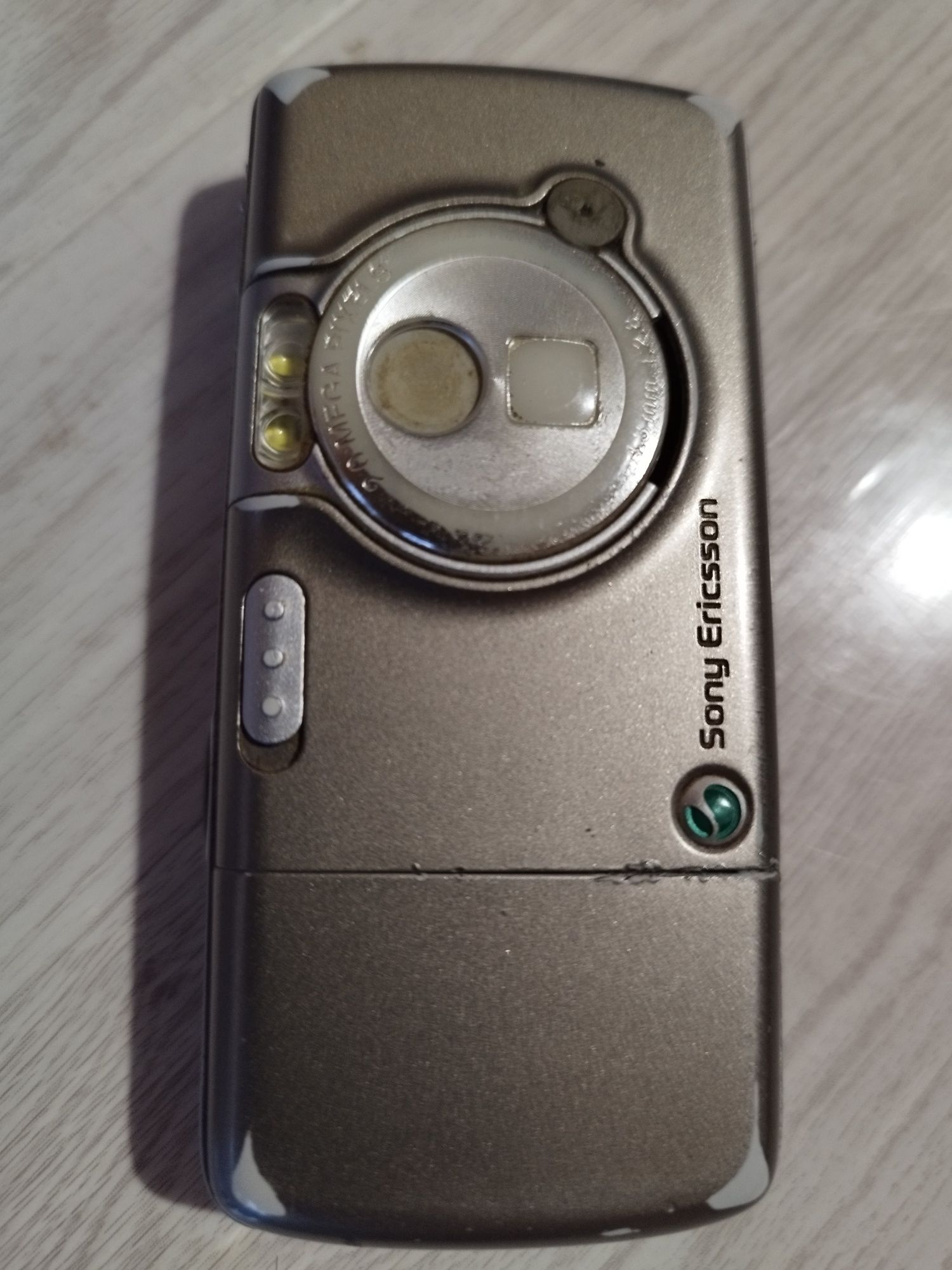 Продам Sony Ericsson w700i