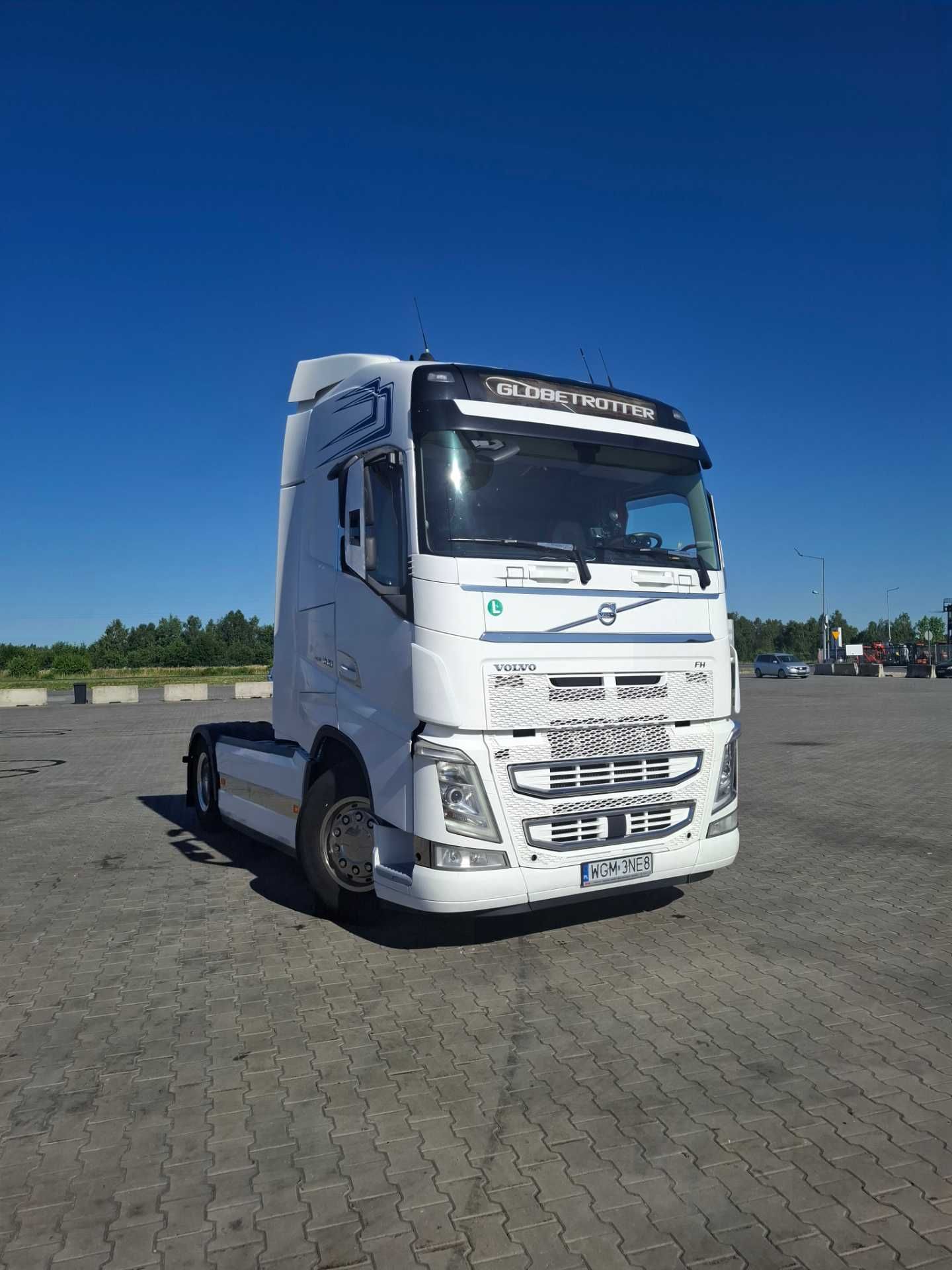 Chcesz  mieć to volvo,  to śpiesz się bo mogą cię wyprzedzić.