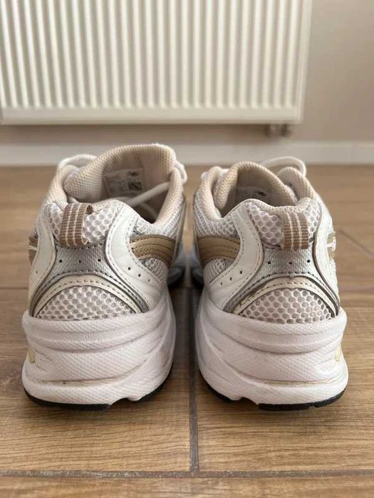 Buty damskie New Balance 530