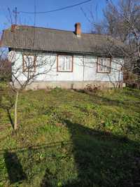 Продаж будинку з земельною ділянкою і літньою кухнею в м. Ходорів
