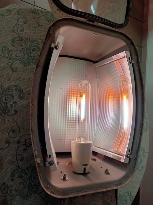 Lampa budowlana, duża