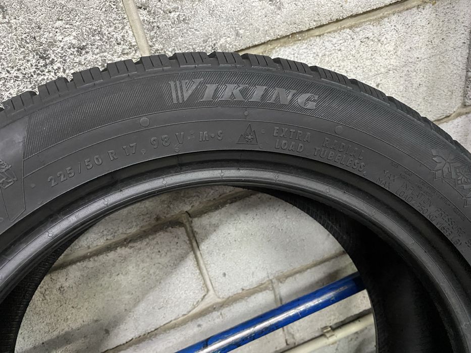 Зимові шини 225/50 R17 (98V) VIKING