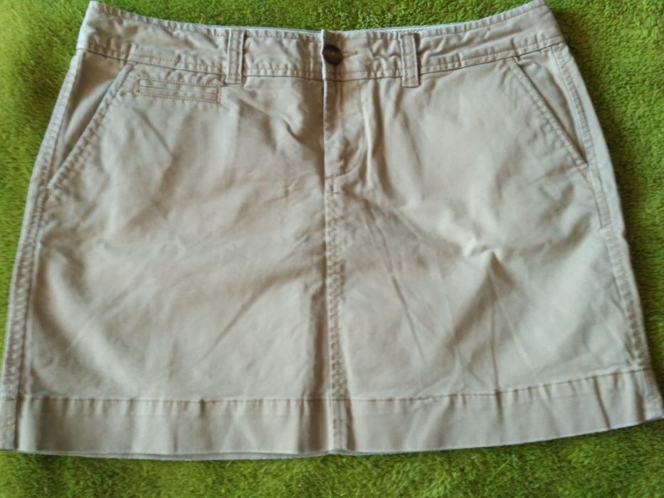 Юбка джинсовая бежевая в хорошем состоянии размер M