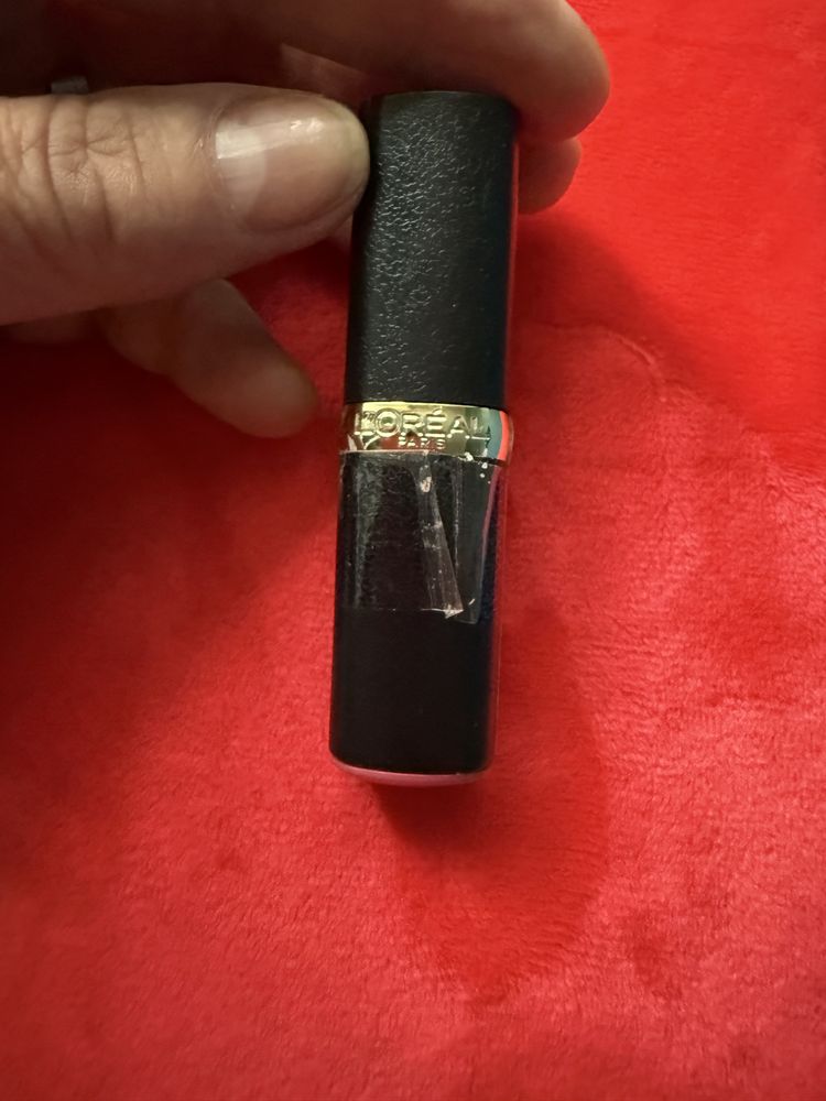 Pomadka Loreal, 471, kolor voodoo, nowa