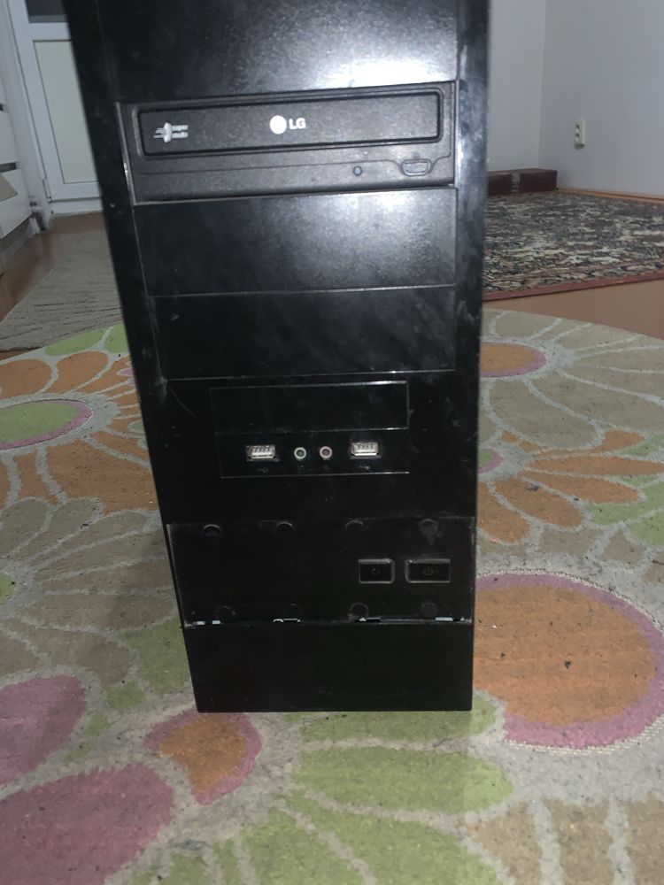 Продам компʼютер робочий. 2500грн.