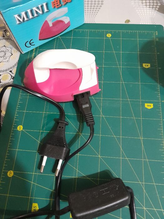 Китайське диво міні праска для рукоділля