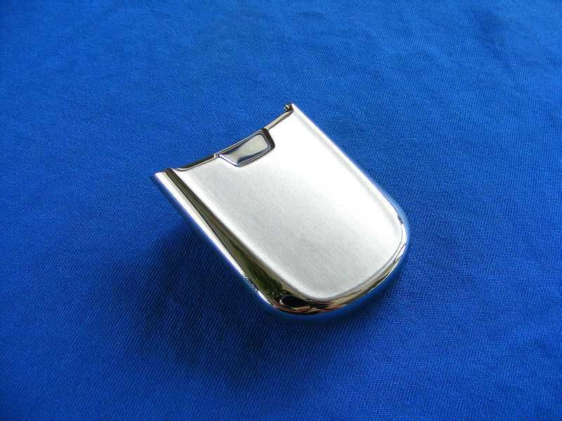 Dolna osłona do Nokii 8800 Silver