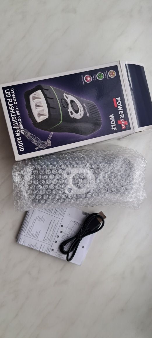 POWERplus Wolf I Radio dynamo I Latarka LED