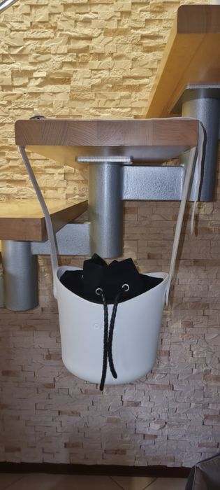 Сумка жіноча біля