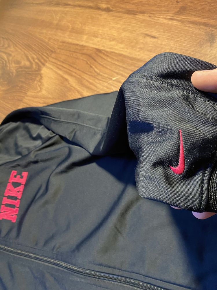 женская кофта Nike