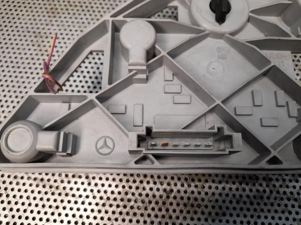 Suporte lâmpada esquerdo MERCEDES-BENZ Classe C (W203)